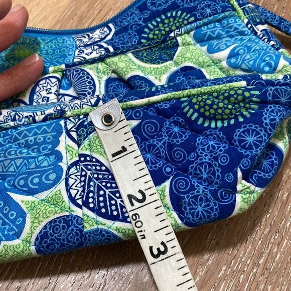 Vera Bradley Doodle Daisy Frannie Crossbody Purse - Picture 9 of 10